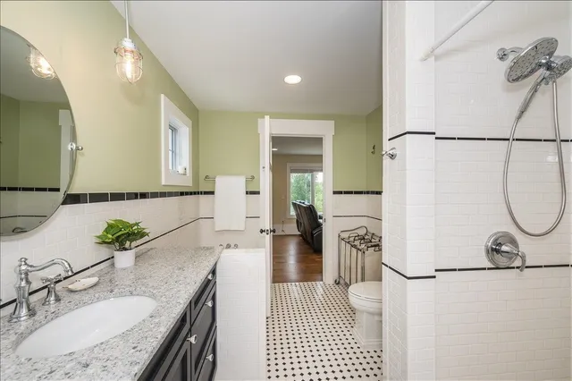 $900,000 | 2718 Northridge Drive, Duluth, MN 55811