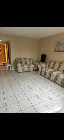 $2,300 | 9340 West Flagler Street, Unit 104B, Miami, FL 33174