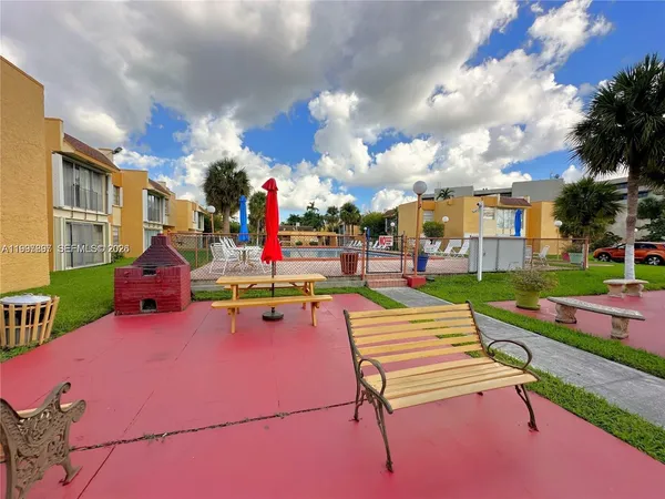 $2,300 | 9340 West Flagler Street, Unit 104B, Miami, FL 33174