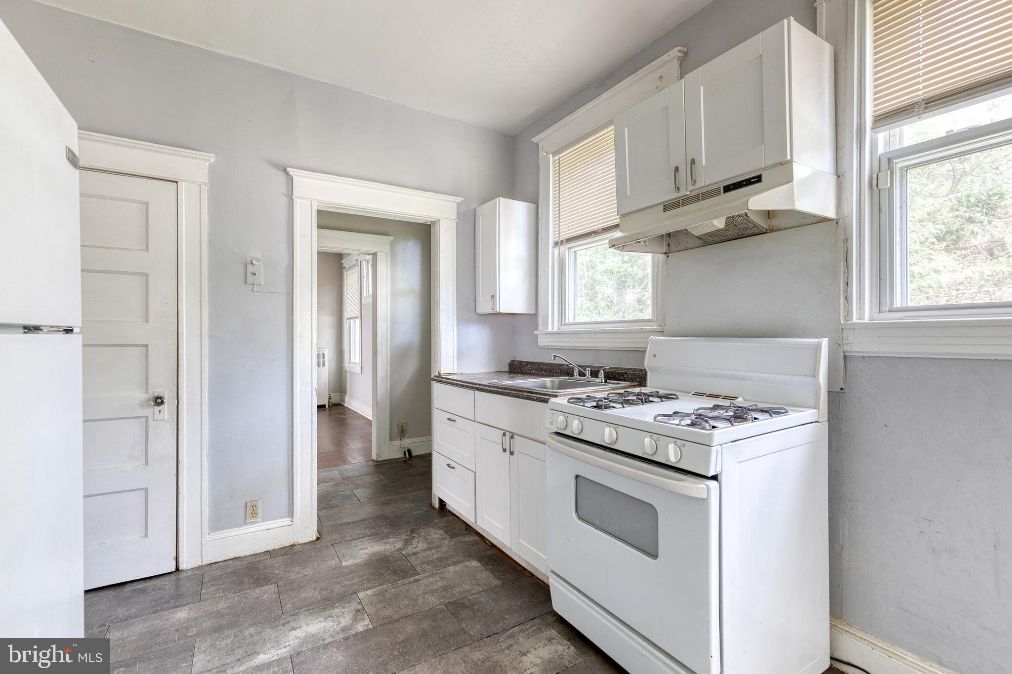 3711 Egerton Road Baltimore, MD 21215 - Photo 18 of 36