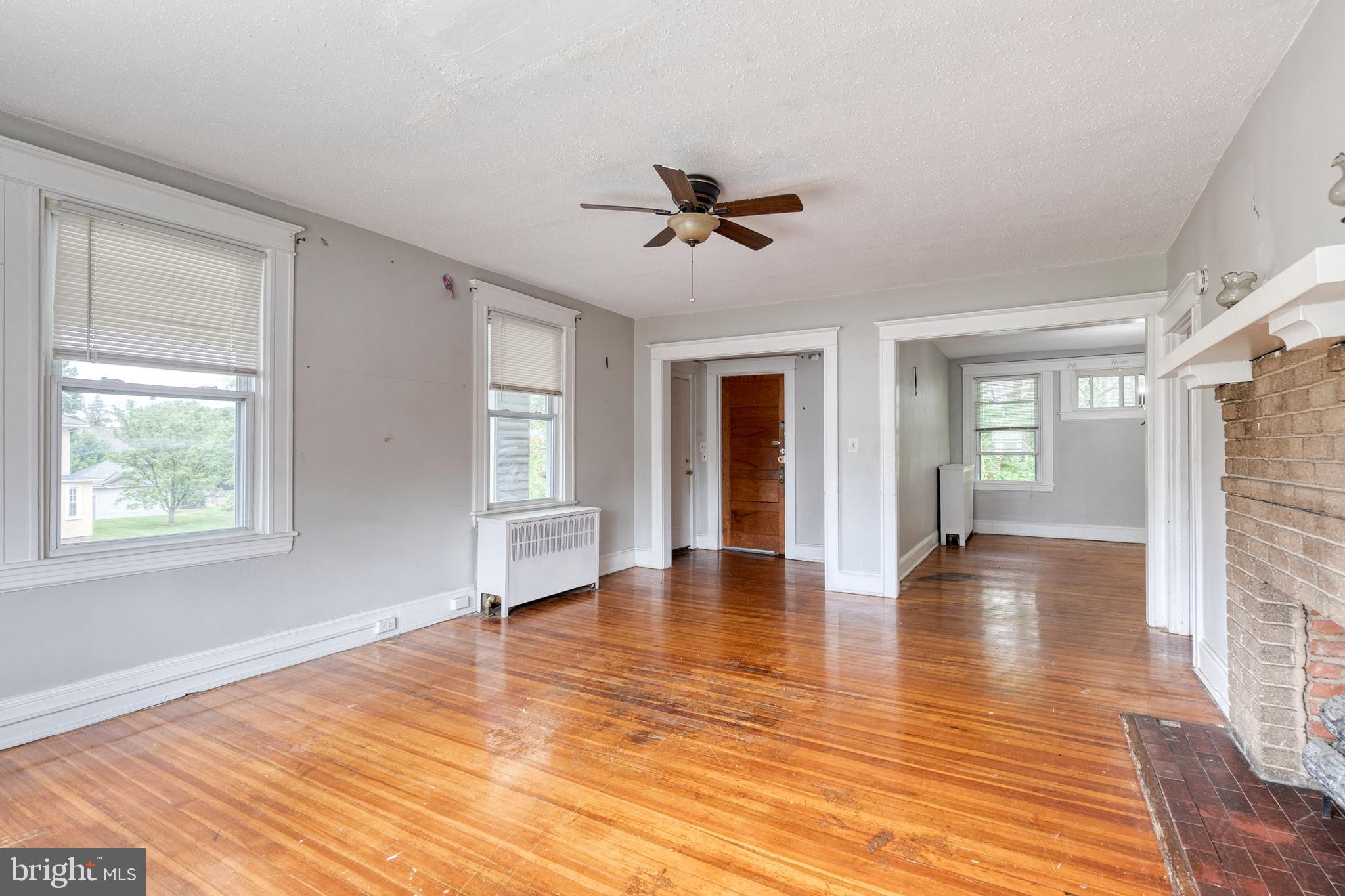 3711 Egerton Road Baltimore, MD 21215 - Photo 26 of 36 Unit 2 entryway, living and dining room