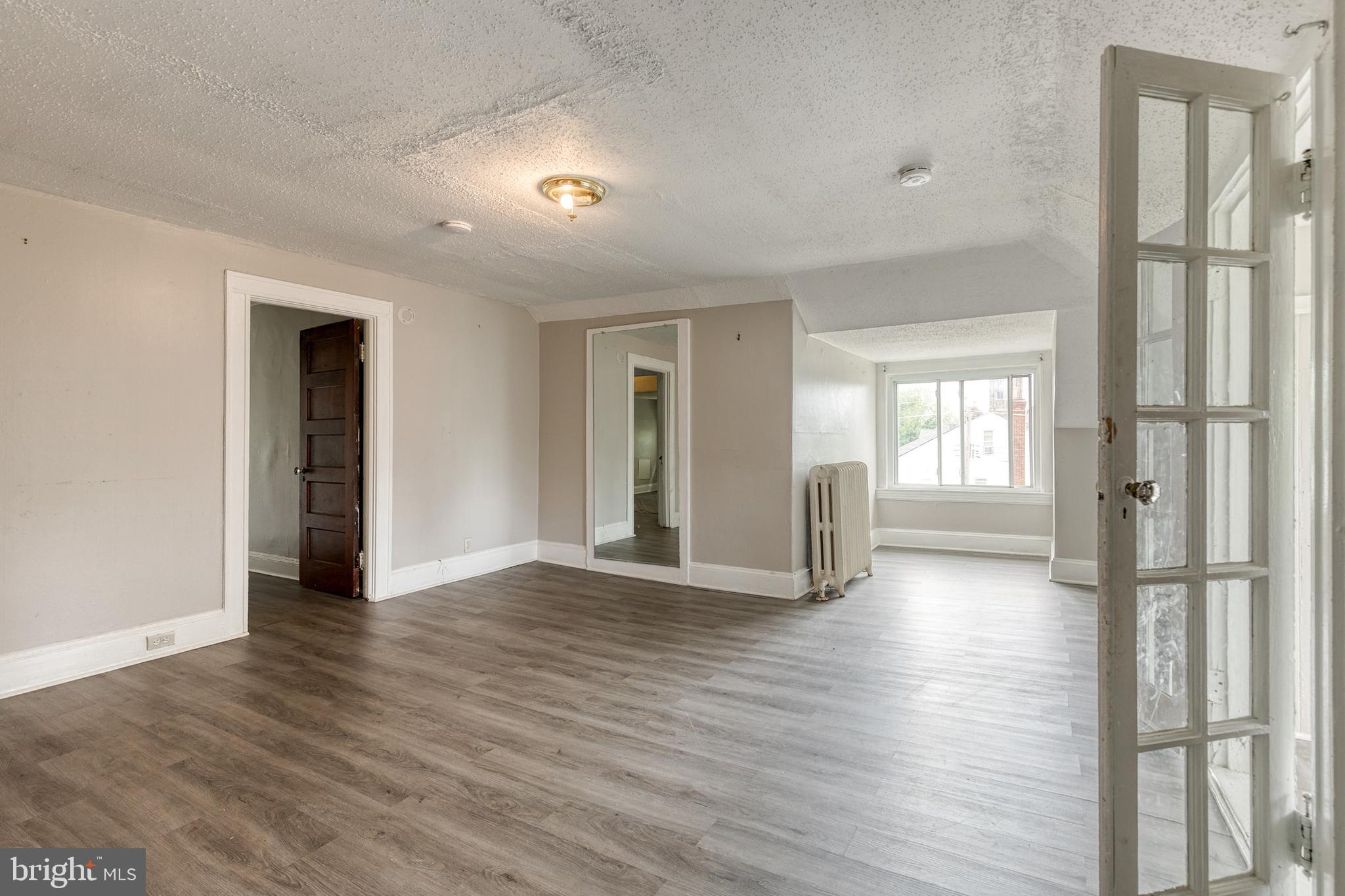 3711 Egerton Road Baltimore, MD 21215 - Photo 3 of 36