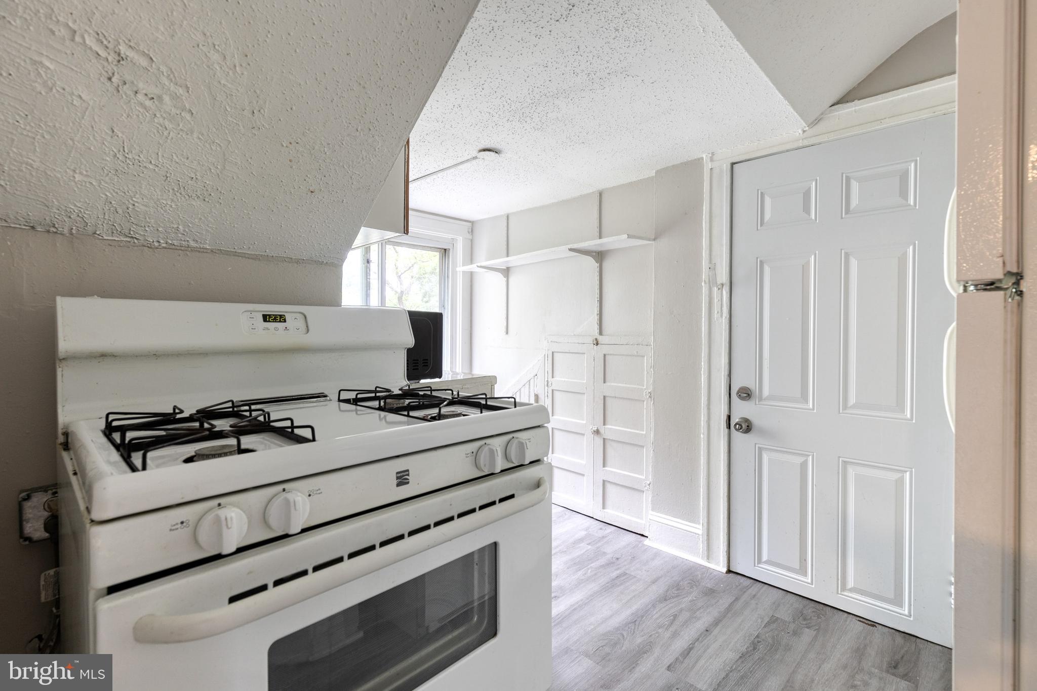 3711 Egerton Road Baltimore, MD 21215 - Photo 7 of 36