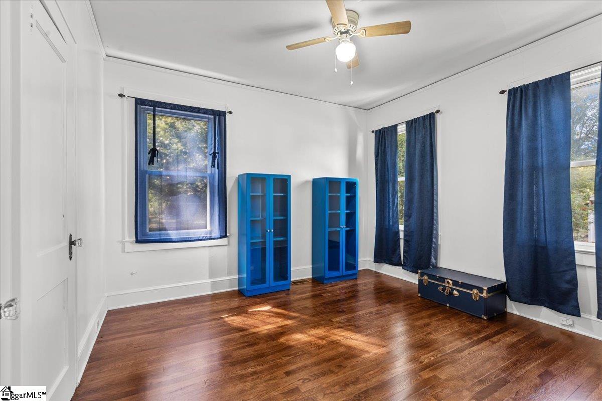 803 South Limestone Street Gaffney, SC 29340 - Photo 8 of 42