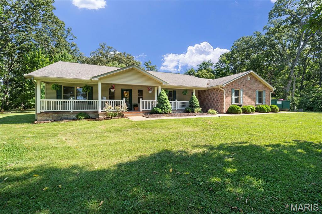 4243 Bushy Prairie Road Waterloo, IL 62298 - Photo 2 of 99