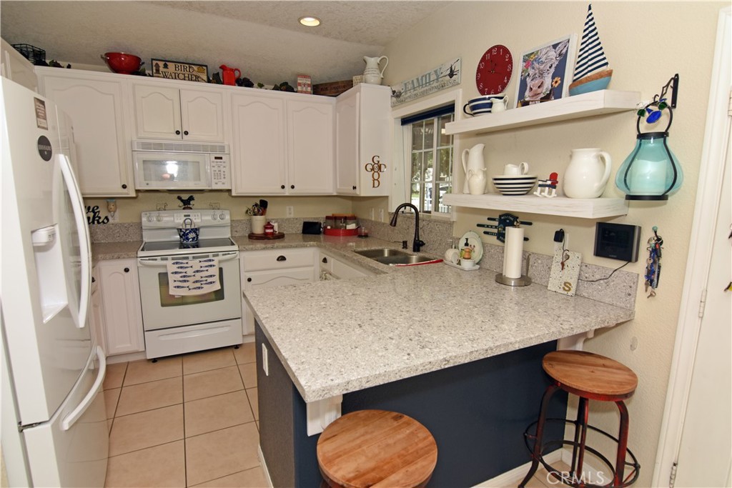 11620 Ridgemark Road Apple Valley, CA 92308 - Photo 7 of 27
