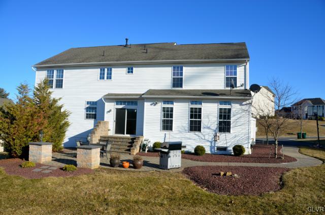 127 Clover Hollow Road Easton, PA 18045 - Photo 4 of 24 Gallery Image 4