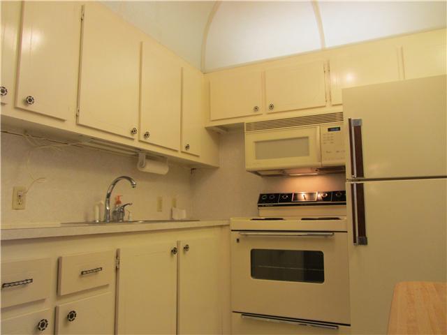 37 Mansfield B, Unit 37 Boca Raton, FL 33434 - Photo 3 of 10 Additional Photo