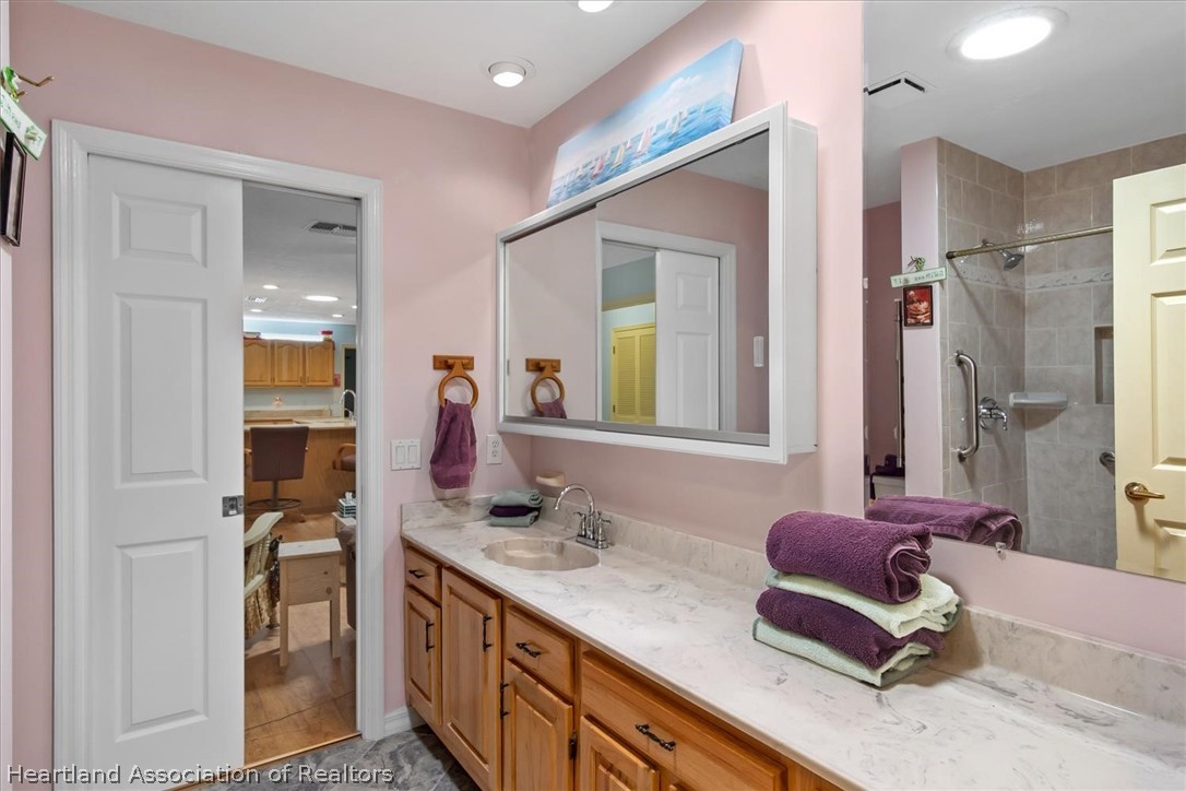 301 Cardinal Road Sebring, FL 33876 - Photo 27 of 36 Gallery Image 27