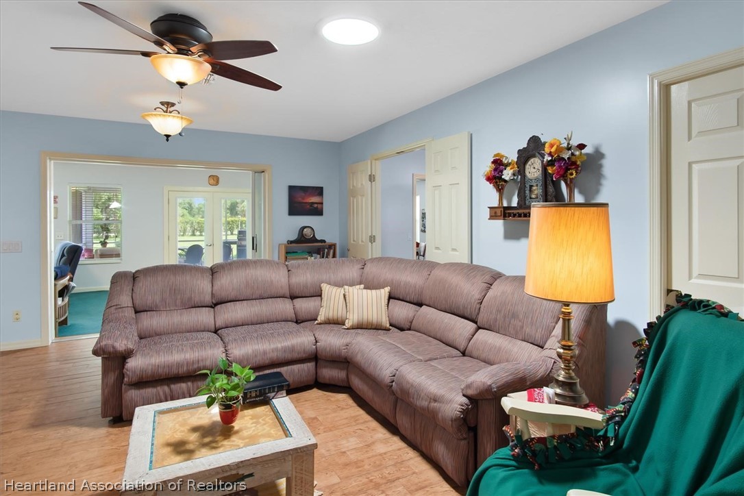 301 Cardinal Road Sebring, FL 33876 - Photo 4 of 36 Gallery Image 4