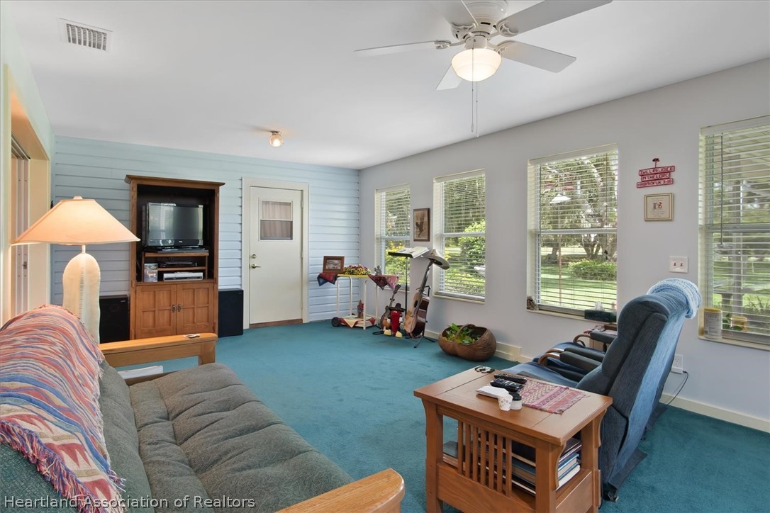 301 Cardinal Road Sebring, FL 33876 - Photo 6 of 36 Gallery Image 6
