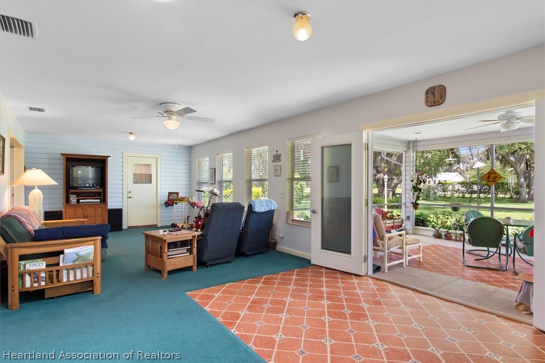 301 Cardinal Road Sebring, FL 33876 - Photo 7 of 36 Gallery Image 7