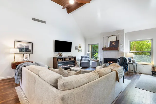 $495,000 | 2827 West Compton Court, Fresno, CA 93711