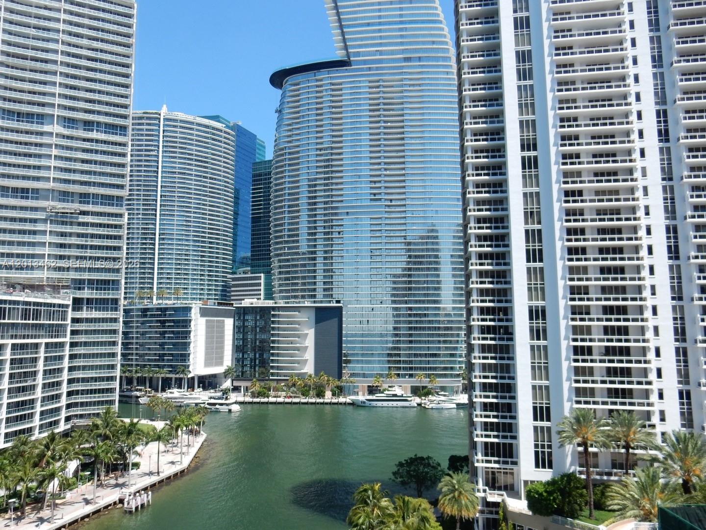 801 Brickell Key Boulevard, Unit 1102 Miami, FL 33131 - Photo 4 of 27