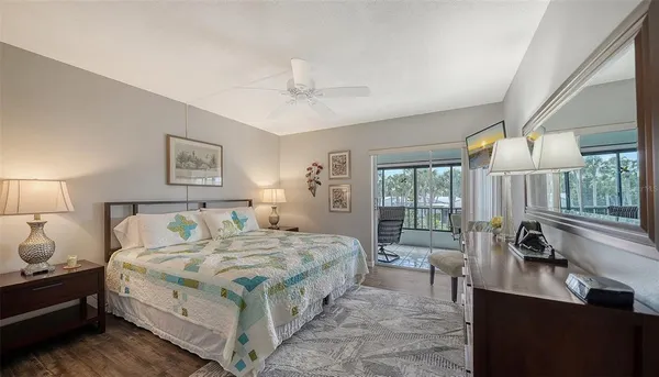 $510,000 | 225 Hour Glass Way, Unit 202, Sarasota, FL 34242