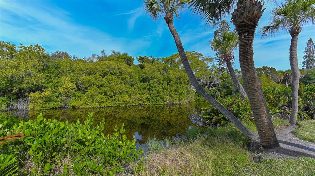 225 Hour Glass Way, Unit 202 Sarasota, FL 34242 - Photo 37 of 68