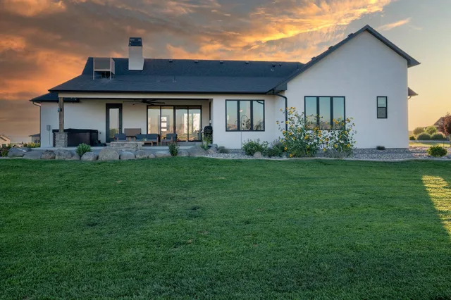 $1,049,500 | 1648 Saddle Ring Court, Loma, CO 81524