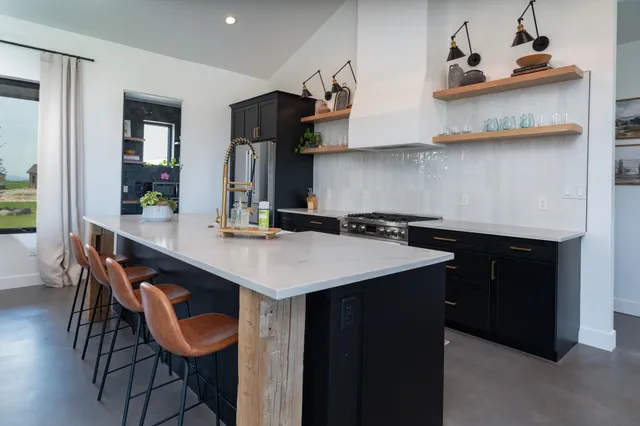 $1,049,500 | 1648 Saddle Ring Court, Loma, CO 81524