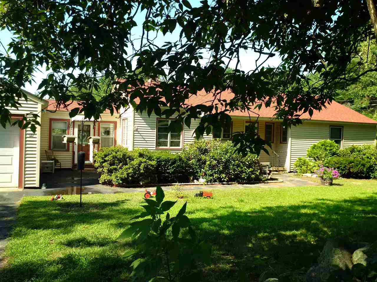 80 Old County Road Plaistow, NH 03865 - Photo 4 of 26