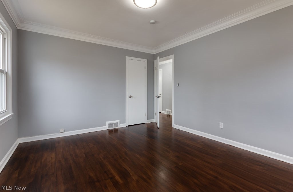 1651 Sunview Road Cleveland, OH 44124 - Photo 16 of 35 Gallery Image 16