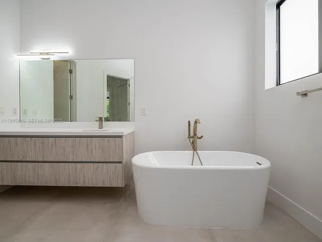 $3,200,000 | 2610 Southwest 130th Avenue, Miami, FL 33175