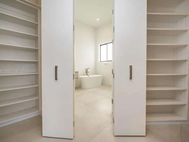 $3,200,000 | 2610 Southwest 130th Avenue, Miami, FL 33175