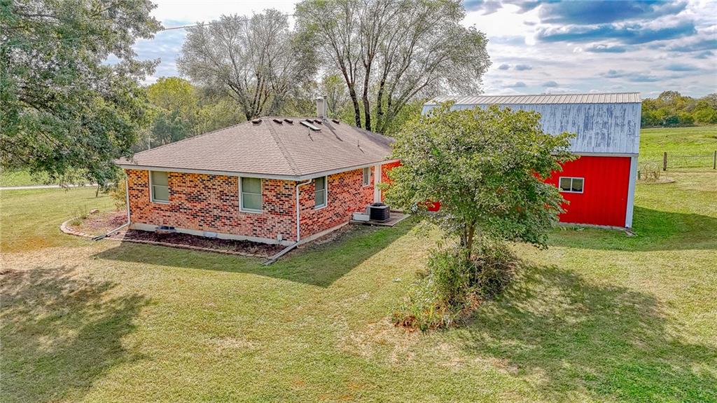 755 Northwest 800th Road Centerview, MO 64019 - Photo 48 of 88 Gallery Image 48
