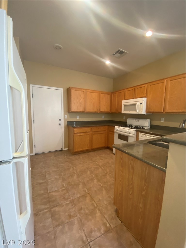 6237 Castle Kennedy Street Henderson, NV 89011 - Photo 5 of 15