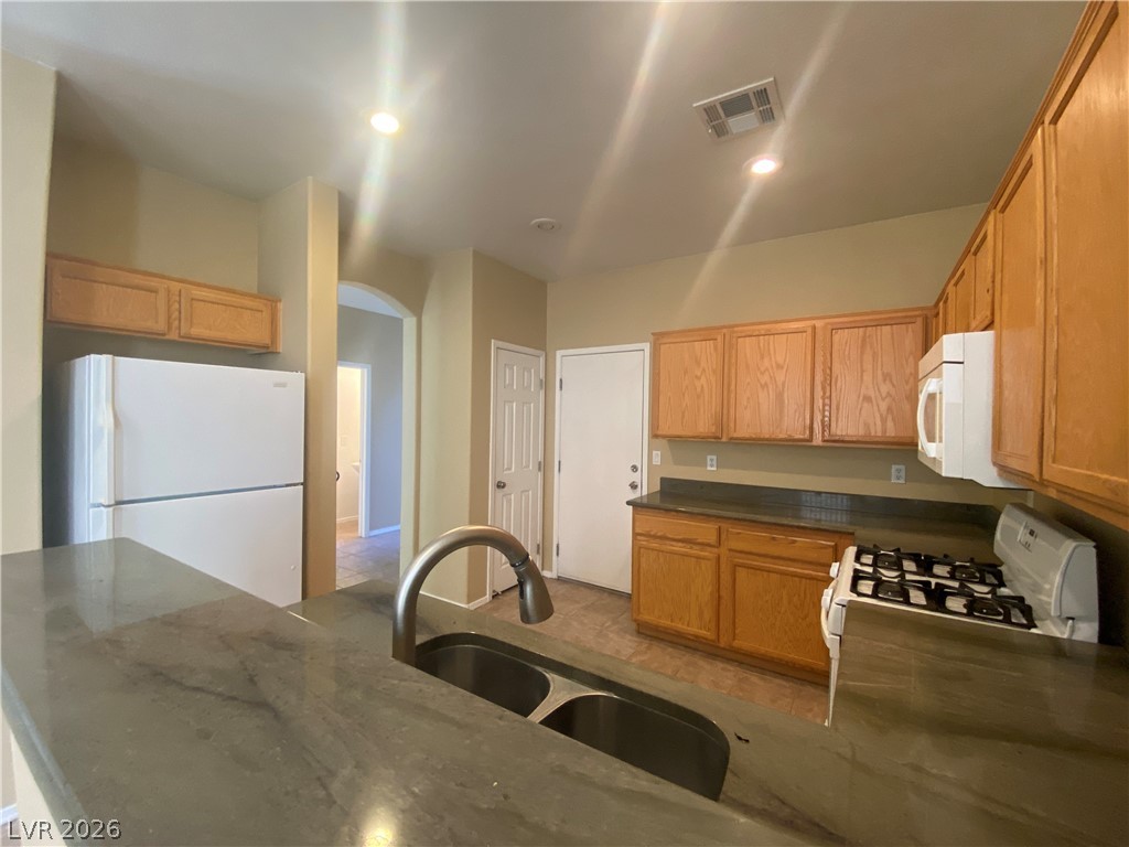 6237 Castle Kennedy Street Henderson, NV 89011 - Photo 6 of 15
