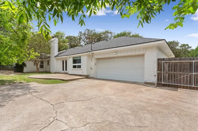 $419,900 | 3201 Carroll Drive, Waco, TX 76708