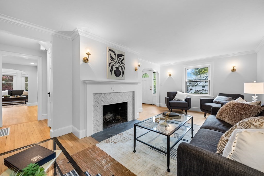 127 Prospect Street Wellesley, MA 02481 - Photo 11 of 40