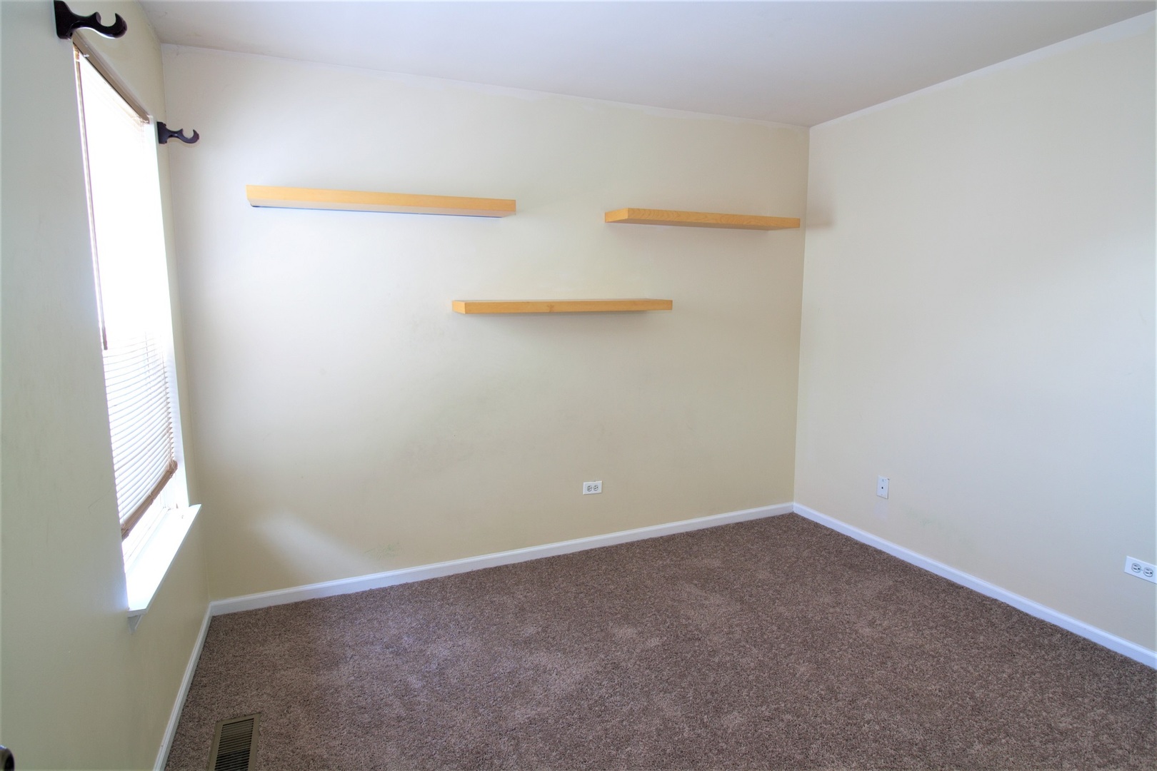 2906 Rutland Circle Naperville, IL 60564 - Photo 15 of 17