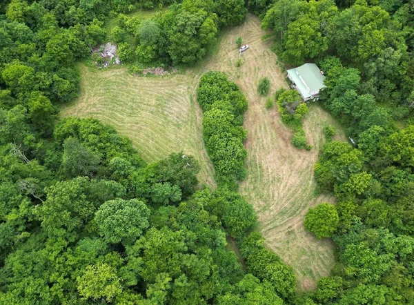$700,000 | 98 Hackett Valley Road, Hickman, TN 38567