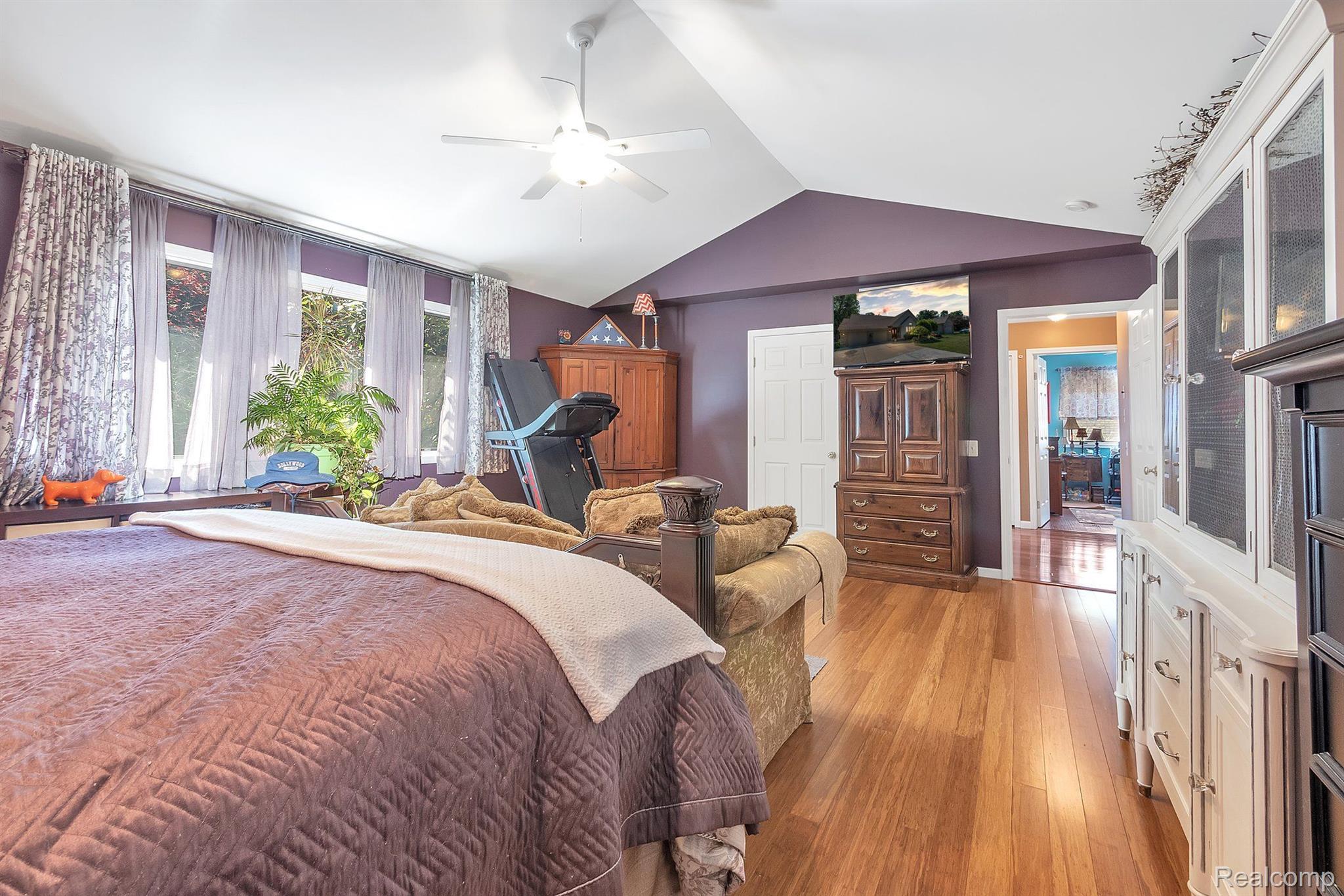 39804 Dequindre Road Sterling Heights, MI 48310 - Photo 23 of 47 Gallery Image 23