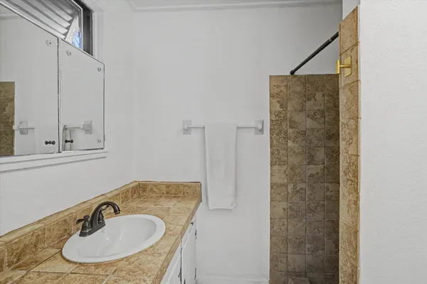 $375,000 | 439 Beaver Lake Road, Tallahassee, FL 32312