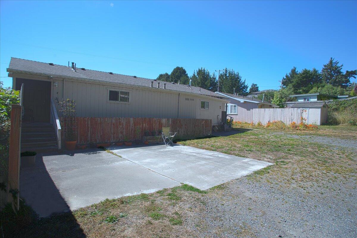 6561 Spring Street Eureka, CA 95503 - Photo 11 of 20