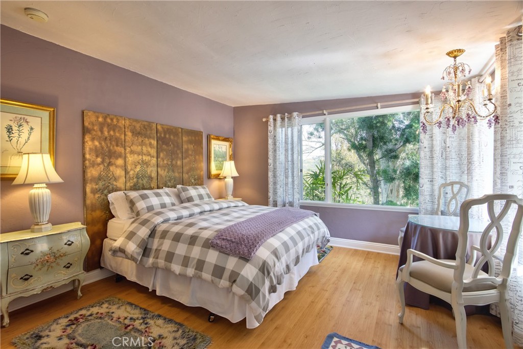 1175 Riverview Drive Fallbrook, CA 92028 - Photo 31 of 57 a bedroom with a bed and a couch