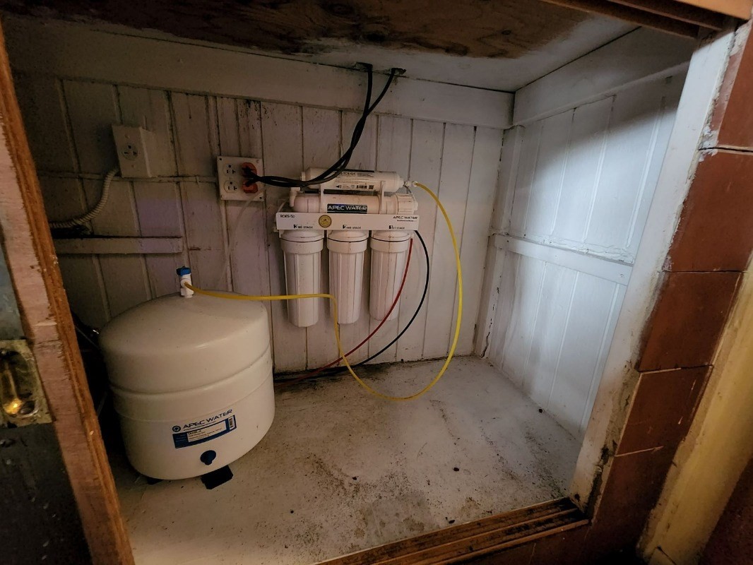 15-2951 Pahoa Village Road Pahoa, HI 96778 - Photo 5 of 18 a utility room with dryer and washer