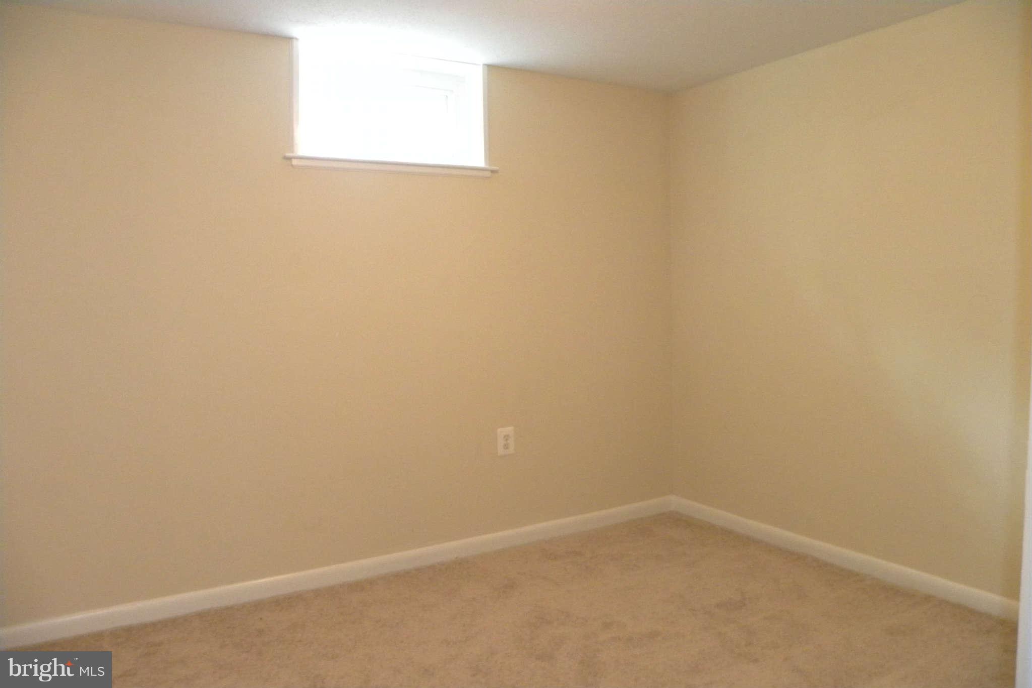 4140 Addison Road Fairfax, VA 22030 - Photo 13 of 27 a view of an empty room