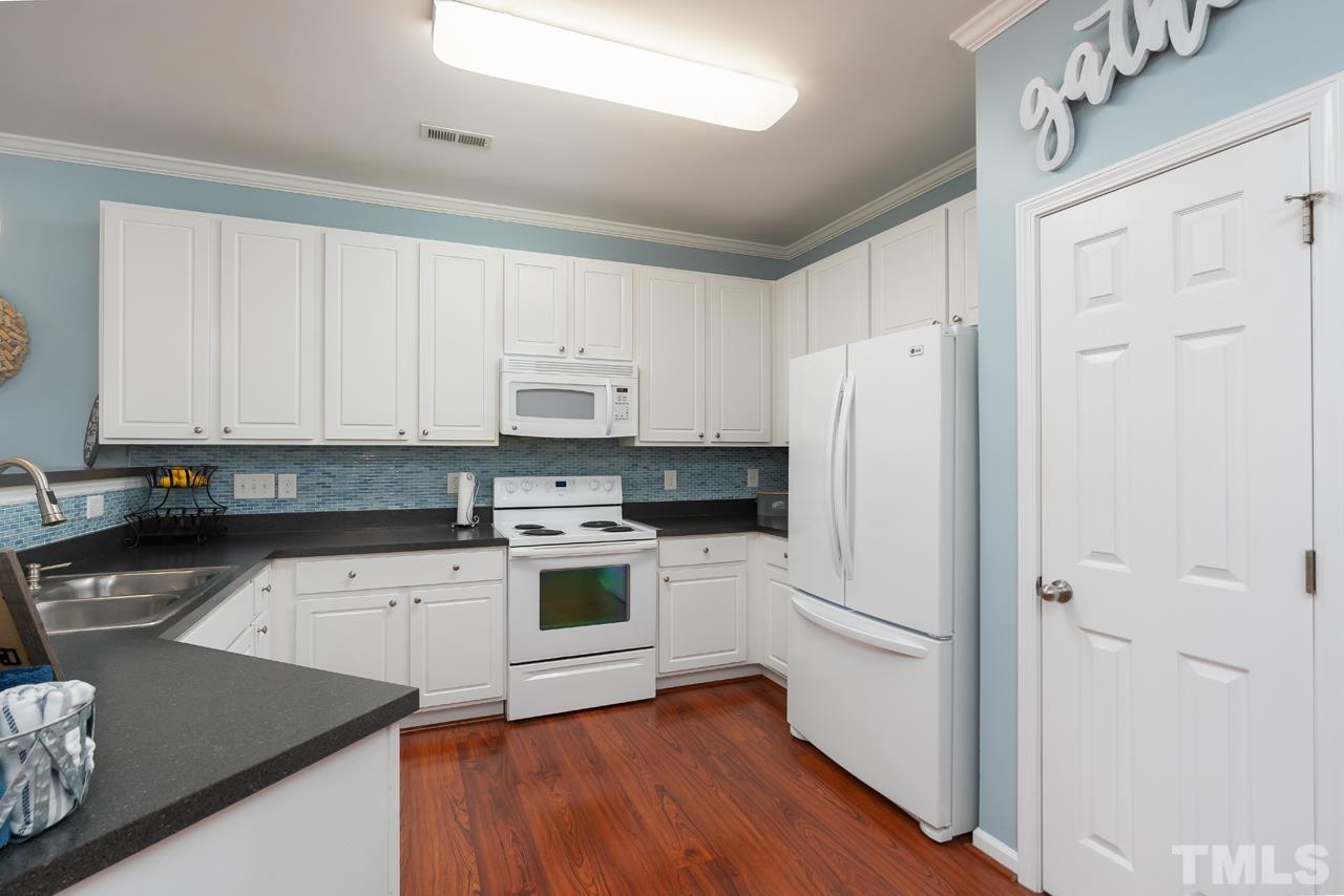 1321 Stone Manor Drive Raleigh, NC 27610 - Photo 4 of 19 Gallery Image 4