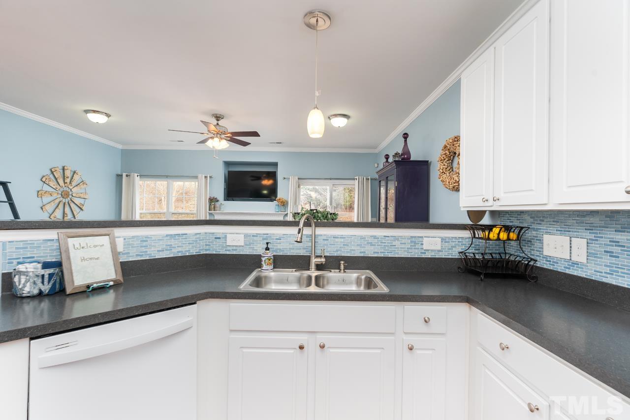1321 Stone Manor Drive Raleigh, NC 27610 - Photo 5 of 19 Gallery Image 5