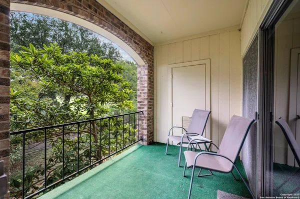 $2,195 | 1819 Babcock Road, Unit 704, San Antonio, TX 78229