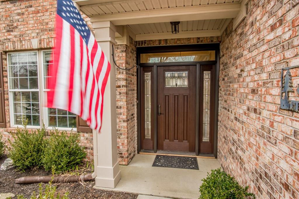 719 Shortleaf Drive Avon, IN 46123 - Photo 2 of 21