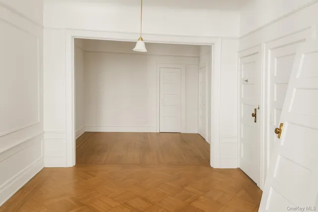 $3,900 | 47-18 39th Place, Unit 2 | Sunnyside