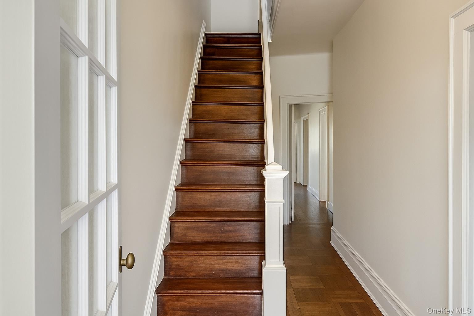 47-18 39th Place, Unit 2 Queens, NY 11104 - Photo 2 of 12