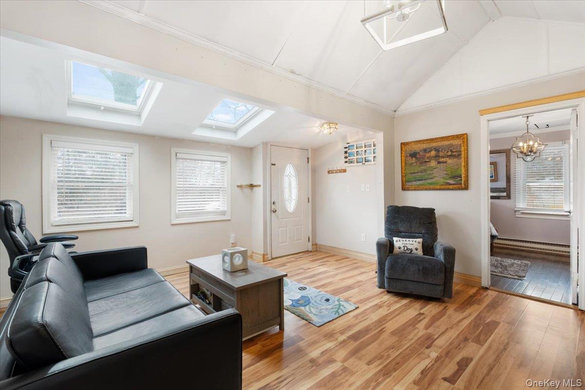 45 Laurel Road Lake Peekskill, NY 10537 - Photo 2 of 41