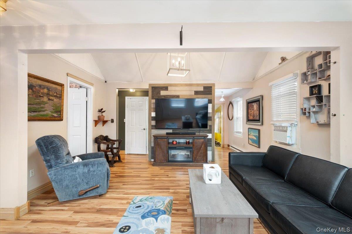 45 Laurel Road Lake Peekskill, NY 10537 - Photo 5 of 41