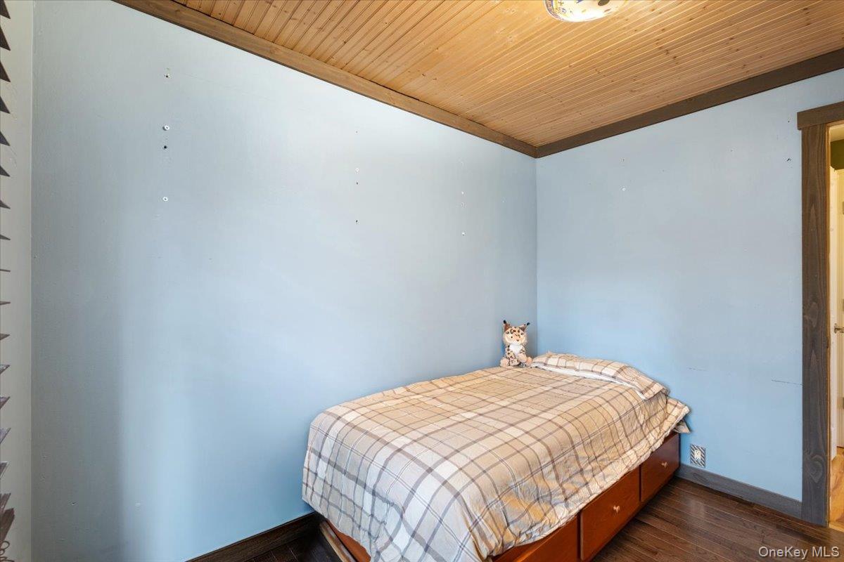 45 Laurel Road Lake Peekskill, NY 10537 - Photo 10 of 41