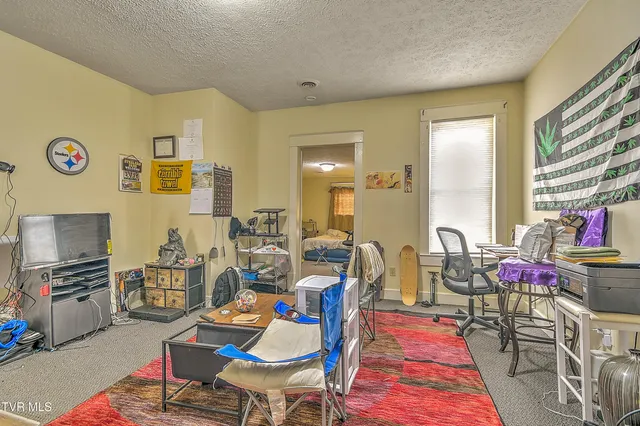 $425,000 | 1401 Windsor Avenue, Unit 1, Bristol, TN 37620