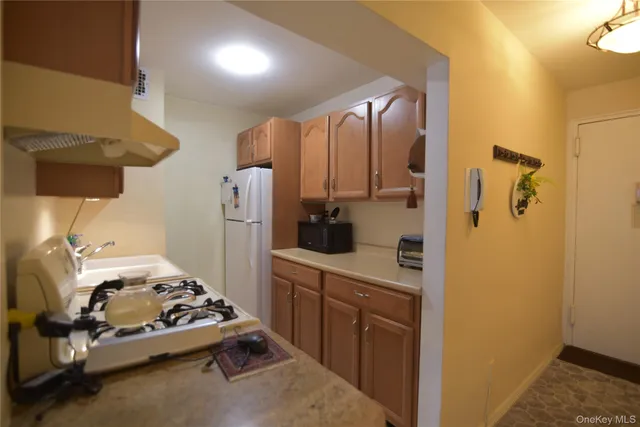 $1,950 | 54-40 Little Neck Parkway, Unit 1A | Little Neck